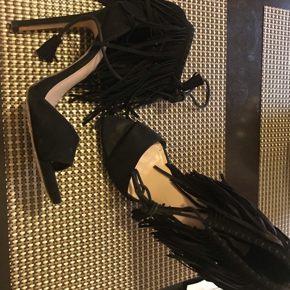 Zara Fringe ankle heel great condition
